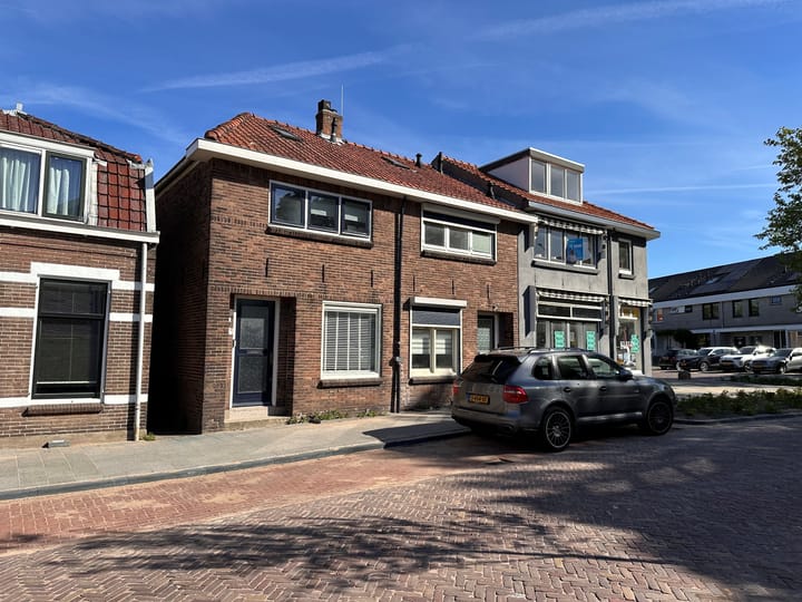 Tolstraat 2B in Alphen aan den Rijn foto