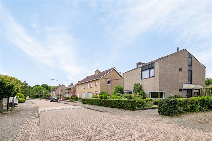 Torenstraat 8 in Vlijmen foto