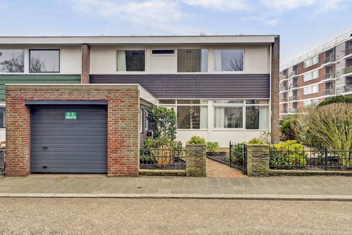 Troelstrastraat 37 in Katwijk foto