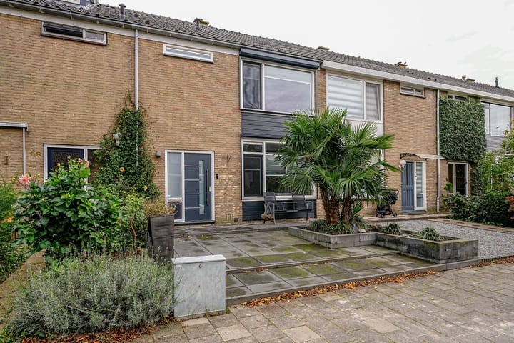 Troelstrastraat 40 in Alblasserdam foto