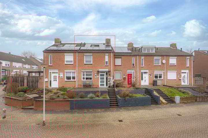 Troereberg 28 in Landgraaf foto