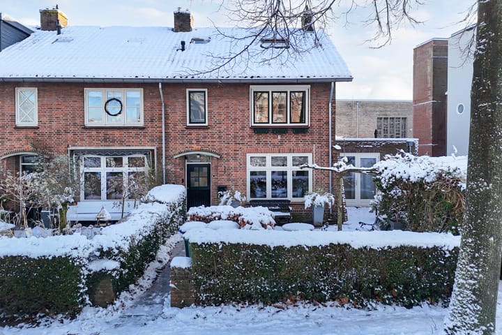 Trompstraat 14a in Huizen foto