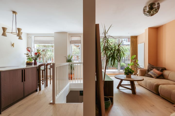 Trouringhstraat 10-H in Amsterdam foto