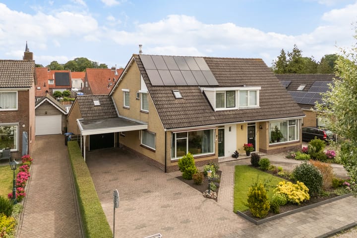 Foto van woning Tsjebbe Claeszstrjitte 17, Scharnegoutum