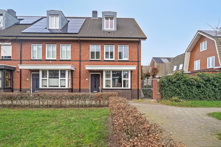 Tuinmuur 10 in Houten foto