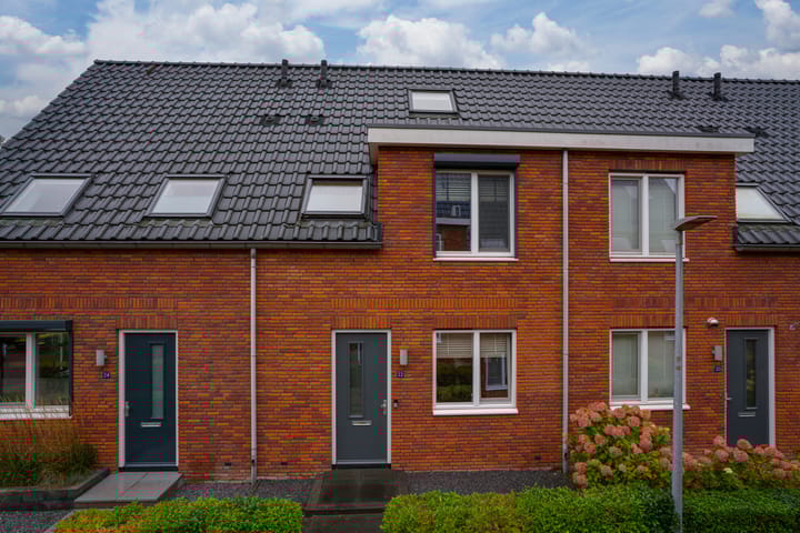 Tuinpad 22 in Zevenaar foto