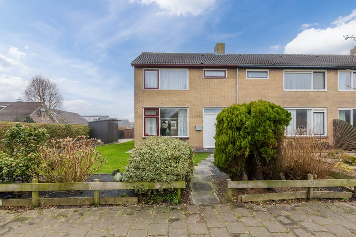 Tulpstraat 1 in 't Zand foto