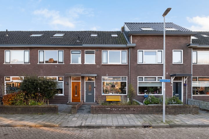 Tulpstraat 7 in Woerden foto