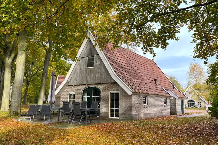 Tunnelweg 7-156 in Haarle foto