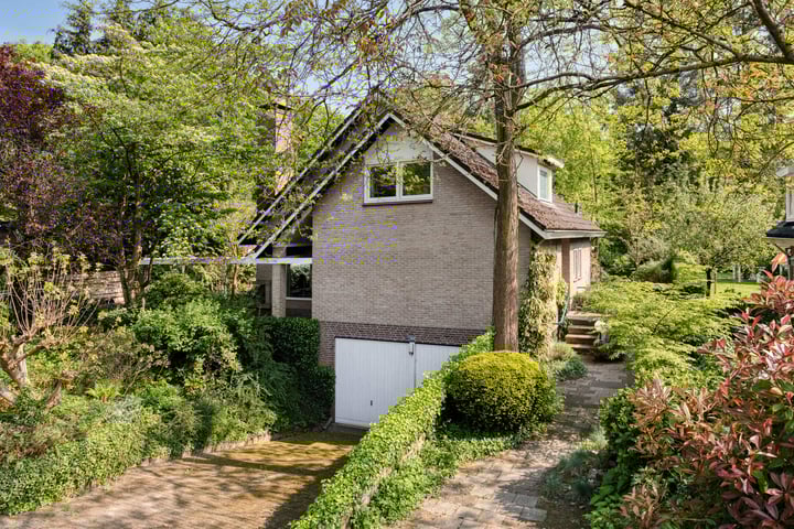 Tusseler 69 in Lochem foto