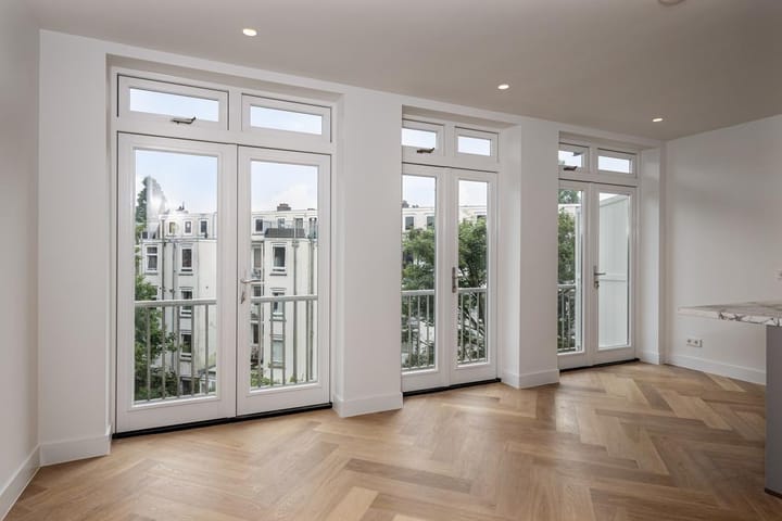 Tweede Kostverlorenkade 132-3 in Amsterdam foto