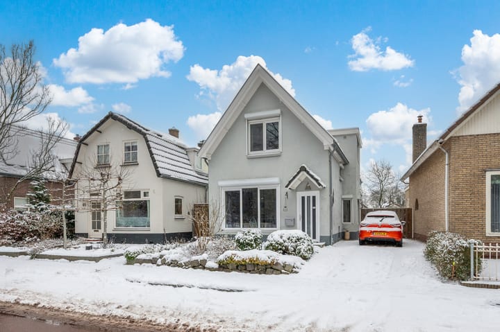 Ugchelseweg 67 in Apeldoorn foto