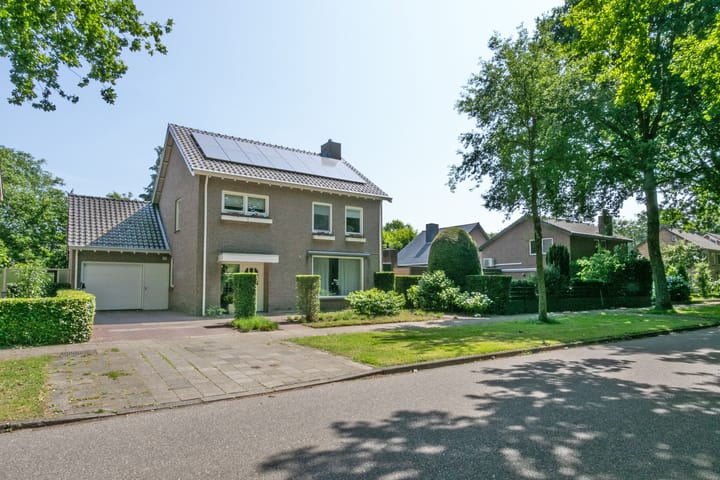 Uilenweg 14 in Weert foto