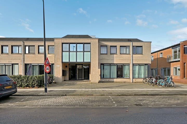 Uiverlaan 10C in Maassluis