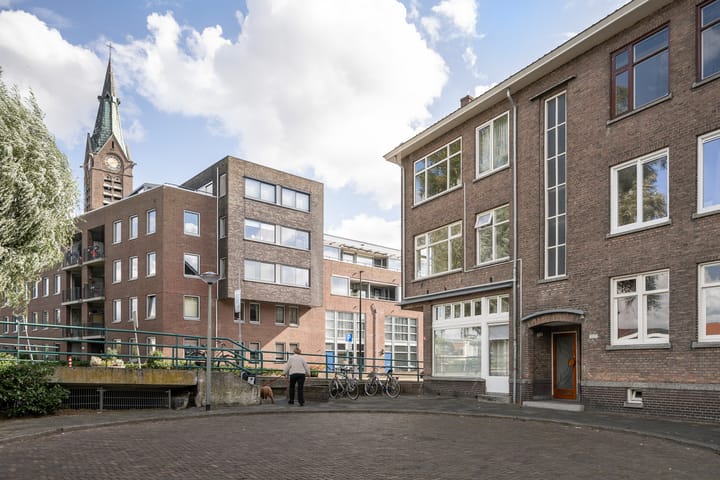 Vaartweg 8 in Vlaardingen foto