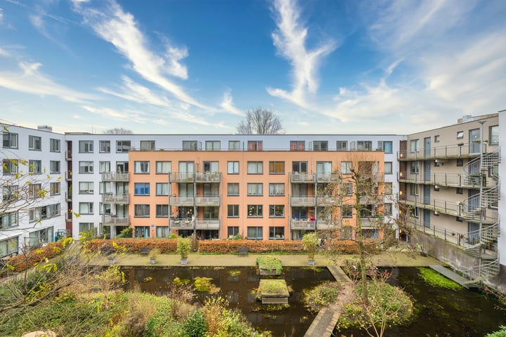 Valkenburgerstraat 211 in Amsterdam foto