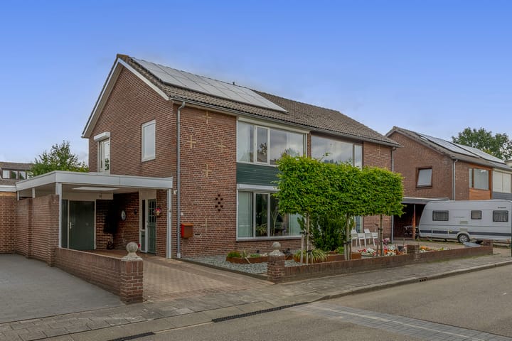 van Almondestraat 4 in Veghel foto