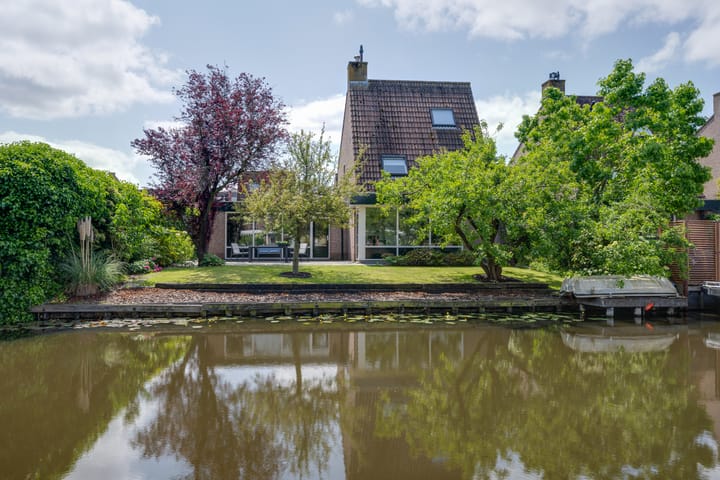 van Bevervoordenhof 13 in Landsmeer foto