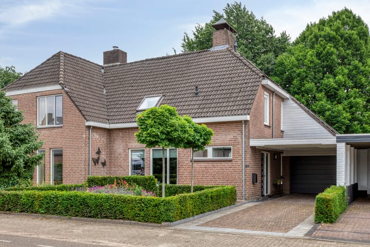 van Beverwijkstraat 8 in Bergeijk foto