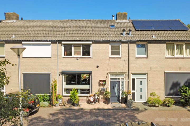 van Bossehof 16 in Rijen foto