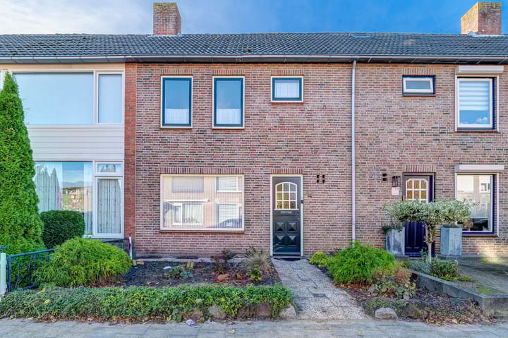 Van Bredastraat 40 in Steenbergen