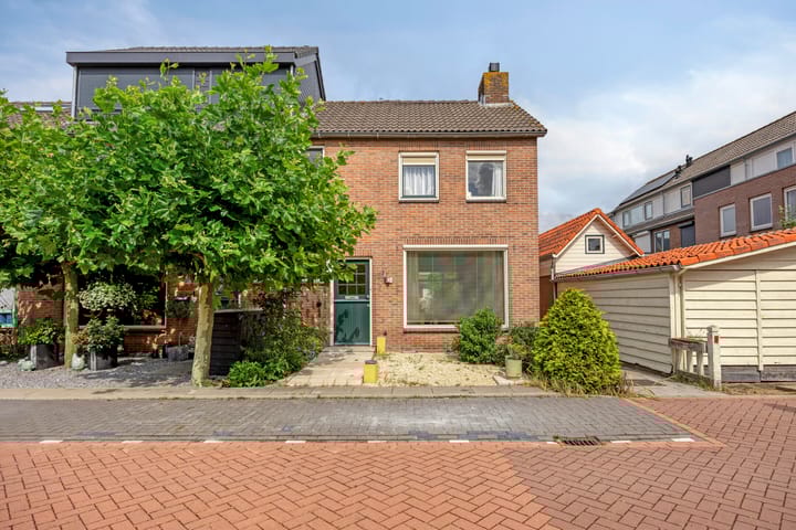 Van Brederodestraat 2 in Reeuwijk foto