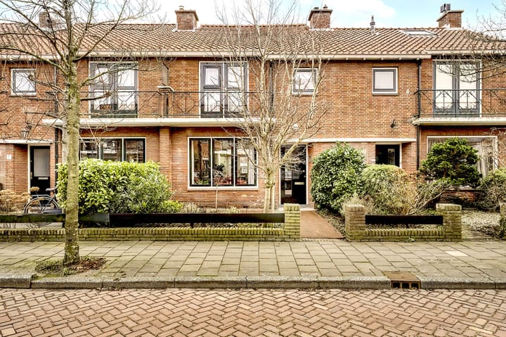 van Cuycklaan 9 in Oegstgeest foto