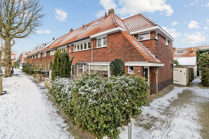 Van de Sande Bakhuyzenstraat 146 in Hilversum