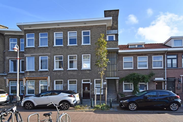 Van den Berghstraat 6A in 's-Gravenhage foto