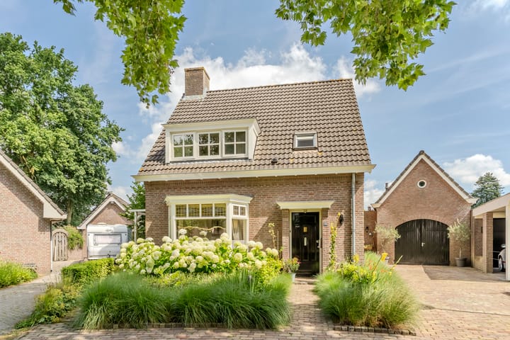 Van den Elsenstraat 20 in Diessen foto