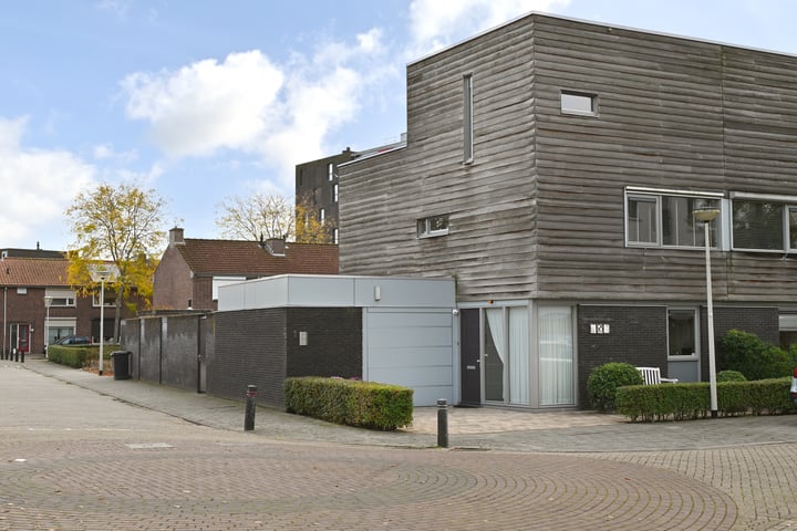 Van der Goesstraat 1 in Bergen op Zoom foto