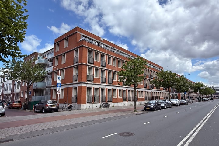 Van der Helststraat 114 in 's-Gravenhage foto