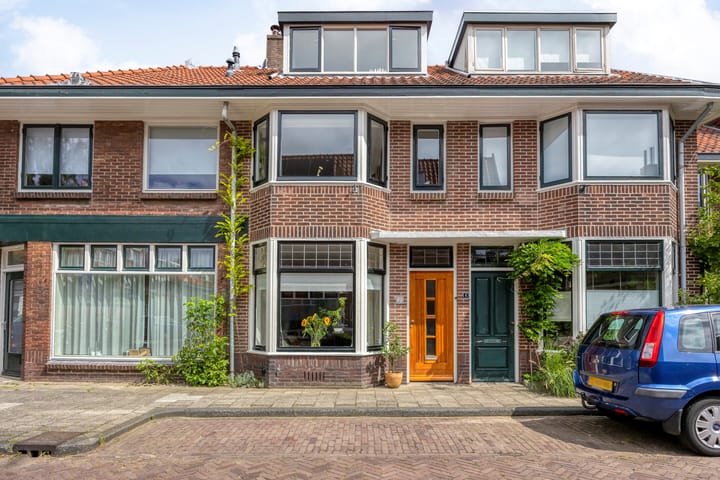 Van der Hoevenstraat 2 in Leiden foto