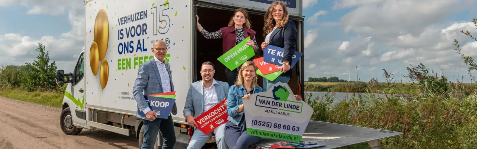 Team foto van Van Der Linde Makelaardij 't Harde