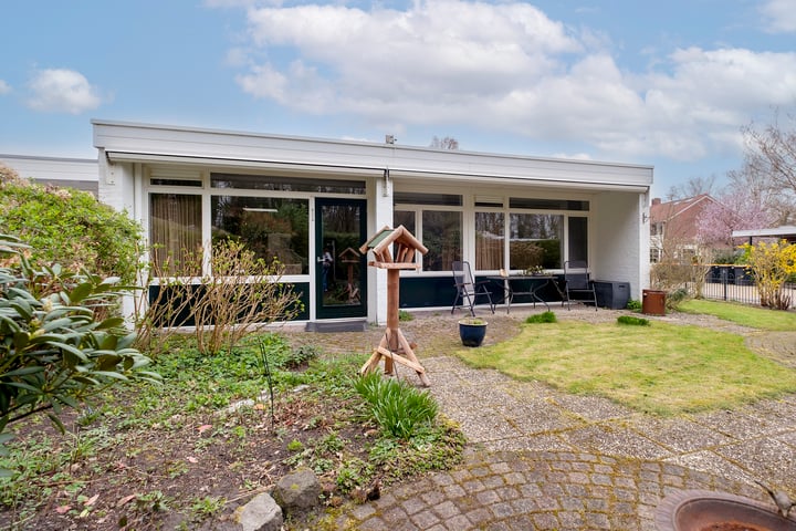 van der Waalspad 11 in Assen foto