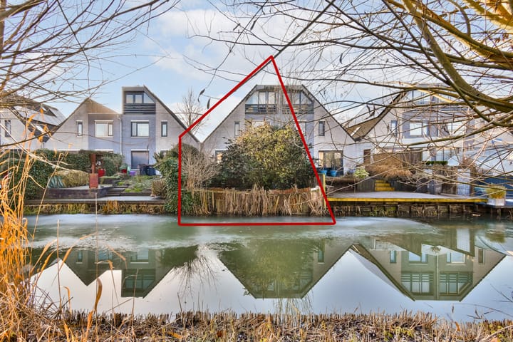 Van Doesburg-erf 44 in Dordrecht