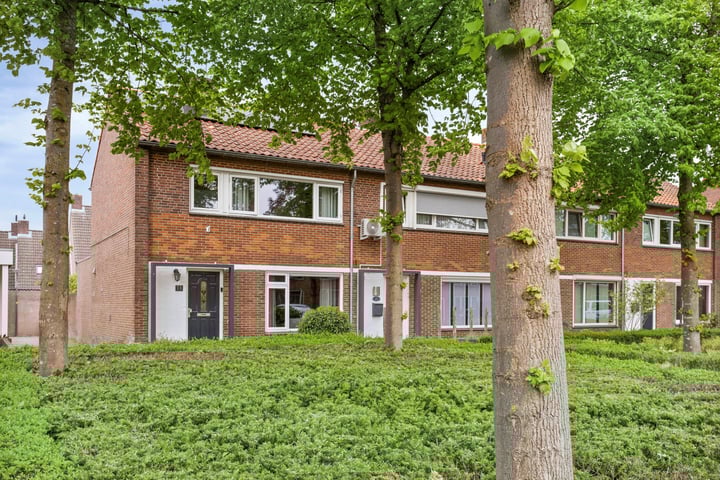 Van Gerwenstraat 11 in Hapert foto