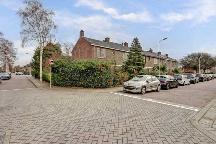 Van Goghstraat 2 in Zoetermeer