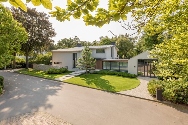 van Hogendorplaan 13 in Eindhoven foto