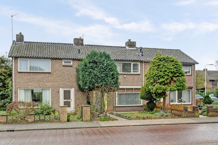 Van Hogendorpstraat 11 in Elst