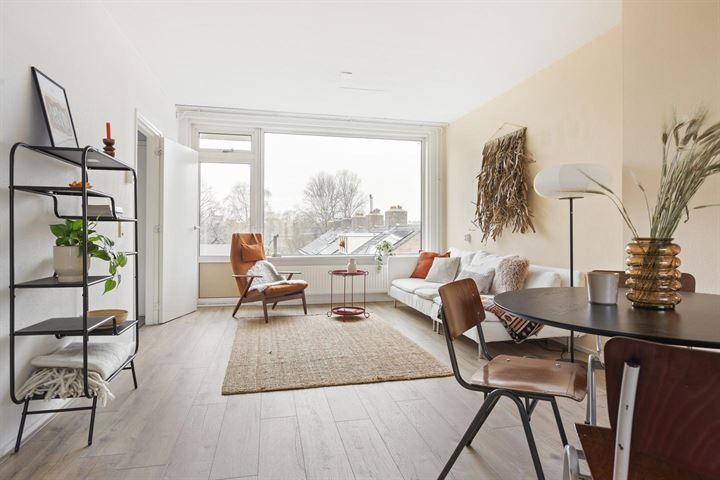 Van Ketwich Verschuurlaan 125 in Groningen foto