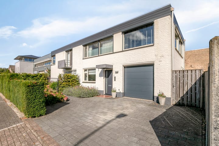 van Linschotenstraat 9 in Valkenswaard foto