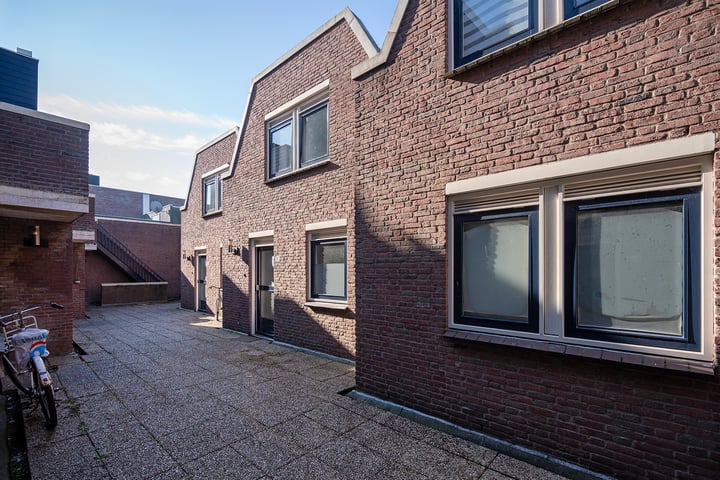 Van Mandersloostraat 75 in Alphen aan den Rijn foto