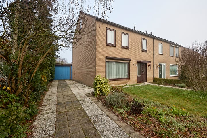 van Middelhovenstraat 67 in Axel