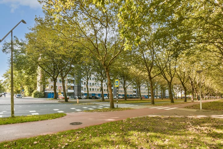 Van Nijenrodeweg 512 in Amsterdam foto