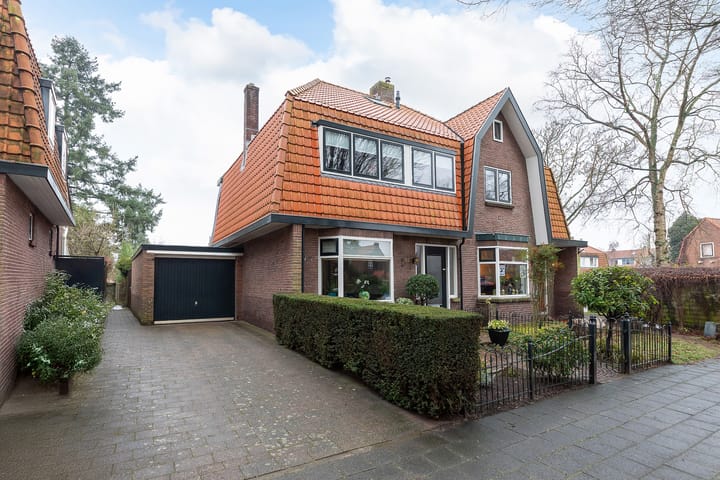 Foto van woning Van Oldenbarneveltlaan 35, Hilversum