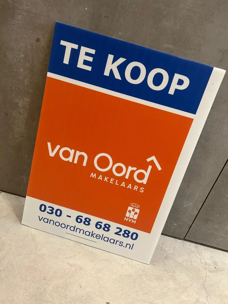Photo de bureau de van Oord Makelaars