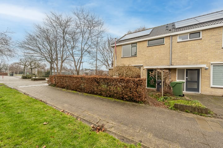 van Ostadestraat 15 in Oud-Beijerland