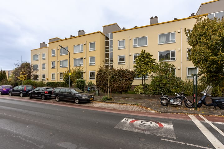 Van Riebeeckweg 79 in Hilversum foto