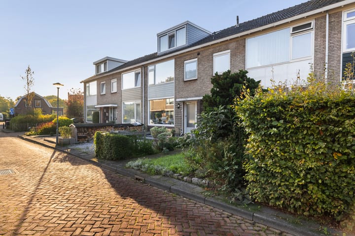 Van Schendelstraat 15 in Dordrecht foto